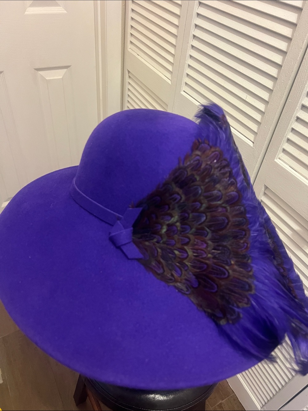 Vibrant Purple Wide-Brim Felt Hat with Feather Trim